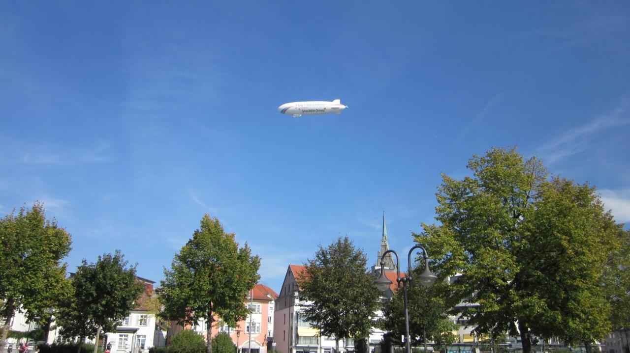 Ferienwohnungen am Uferpark Blaser Friedrichshafen Exterior foto